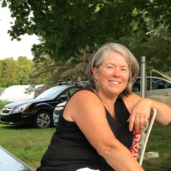 Meet your Posher, Deborah - Picture 3 of 7